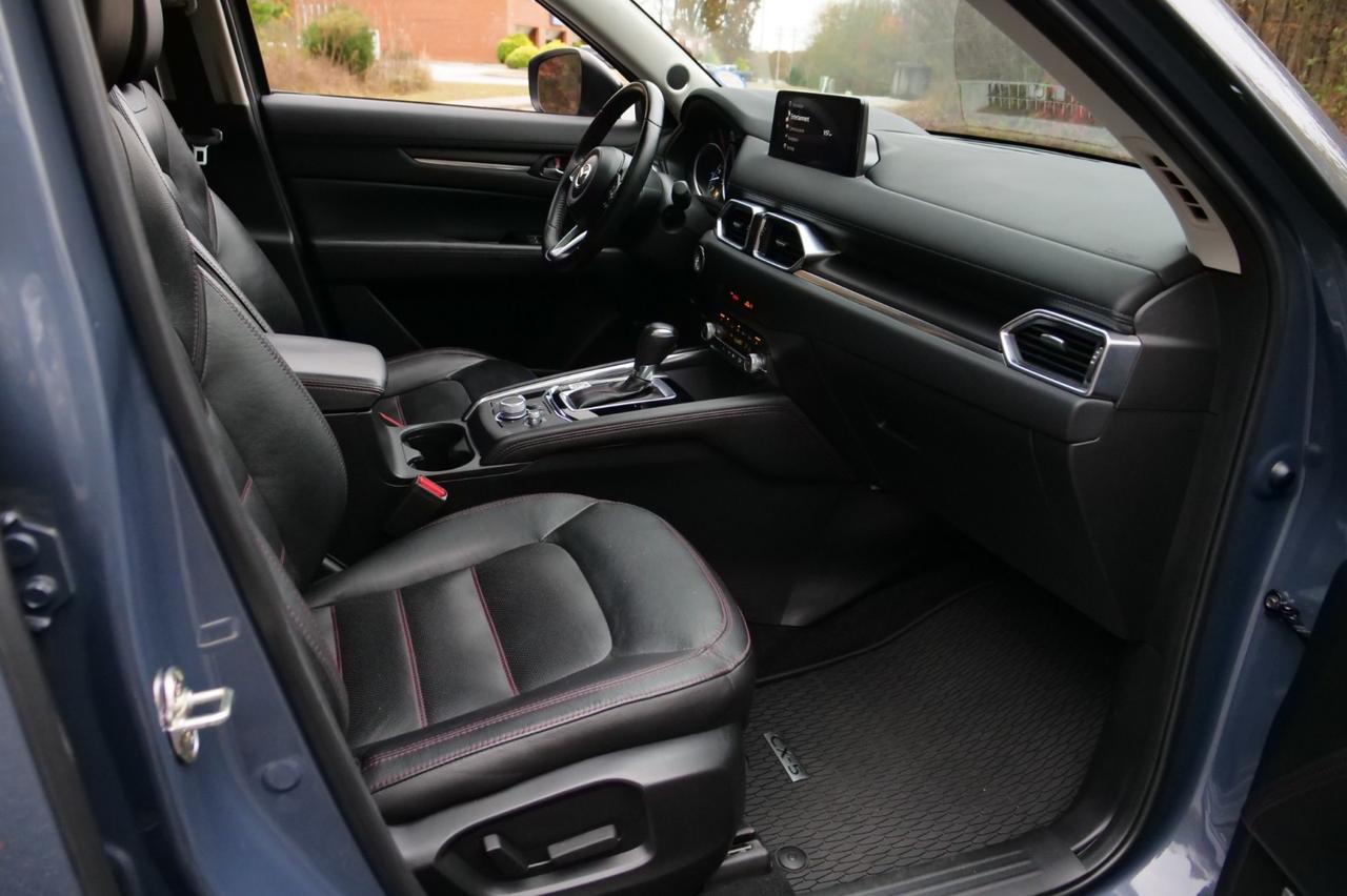 2023 Mazda CX-5 2.5 S Carbon Edition AWD / Heated Seats / Sunroof! Lincolnton NC