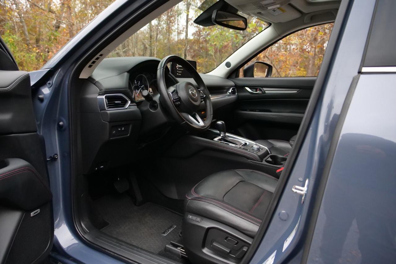 2023 Mazda CX-5 2.5 S Carbon Edition AWD / Heated Seats / Sunroof! Lincolnton NC