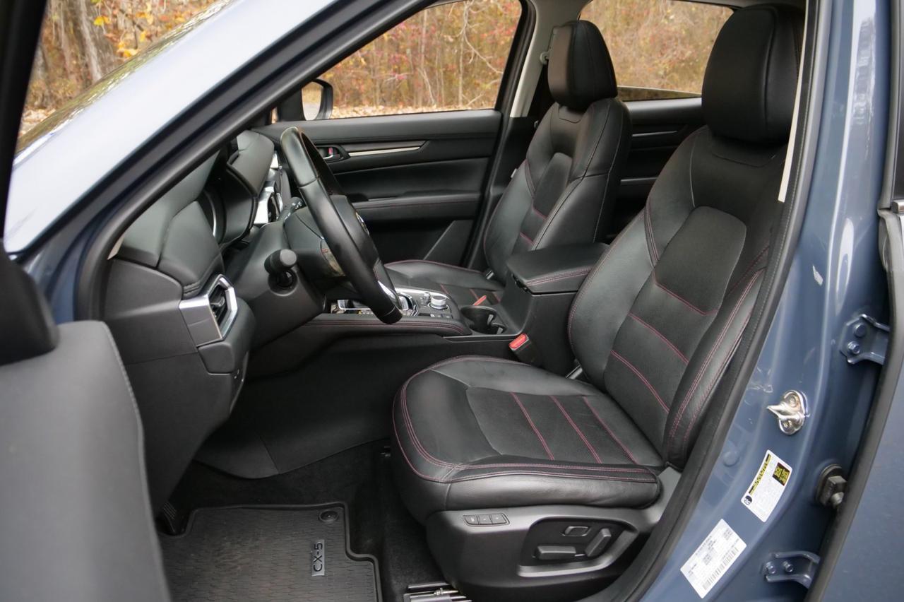 2023 Mazda CX-5 2.5 S Carbon Edition AWD / Heated Seats / Sunroof! Lincolnton NC