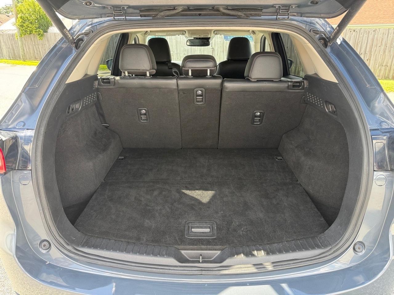 2023 Mazda CX-5 2.5 S Carbon Edition, HEATED SEATS, SUNROOF, APPLE CARPLAY/ANDROID AUTO, POWER LIFTGATE, BACKUP CAMERA, POWER MIRRORS, LANE KEEP ASSIST, CLEAN CARFAX, COME AND TEST DRIVE THIS SUPER RELIABLE MAZDA CX-5! Norfolk VA