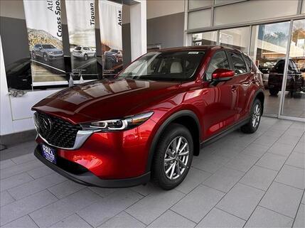 2023_Mazda_CX-5_2.5 S Preferred AWD_ Oshkosh WI