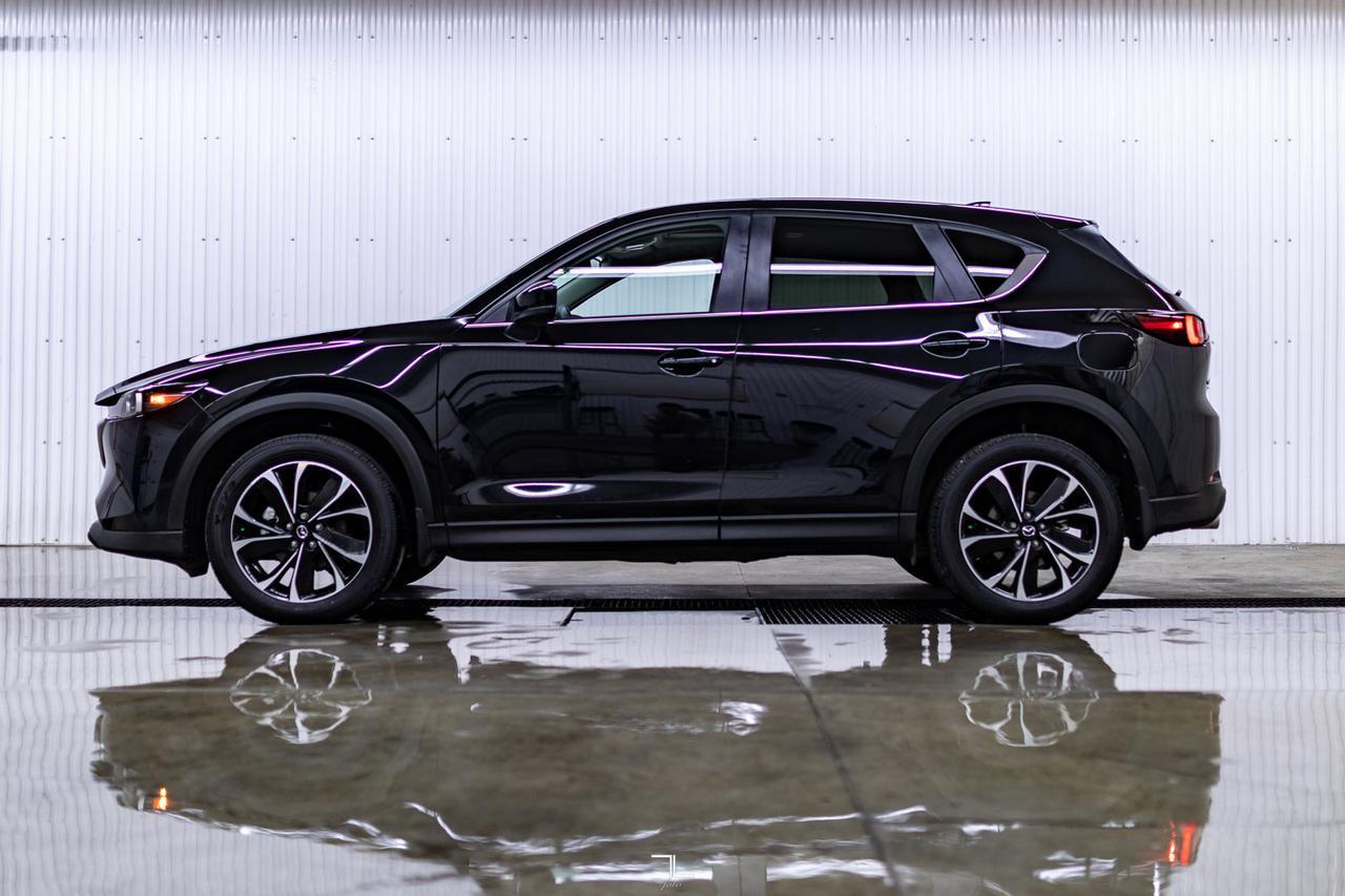 2023 Mazda CX-5 AWD Kuro Edition Leather Roof BCam Red Deer AB