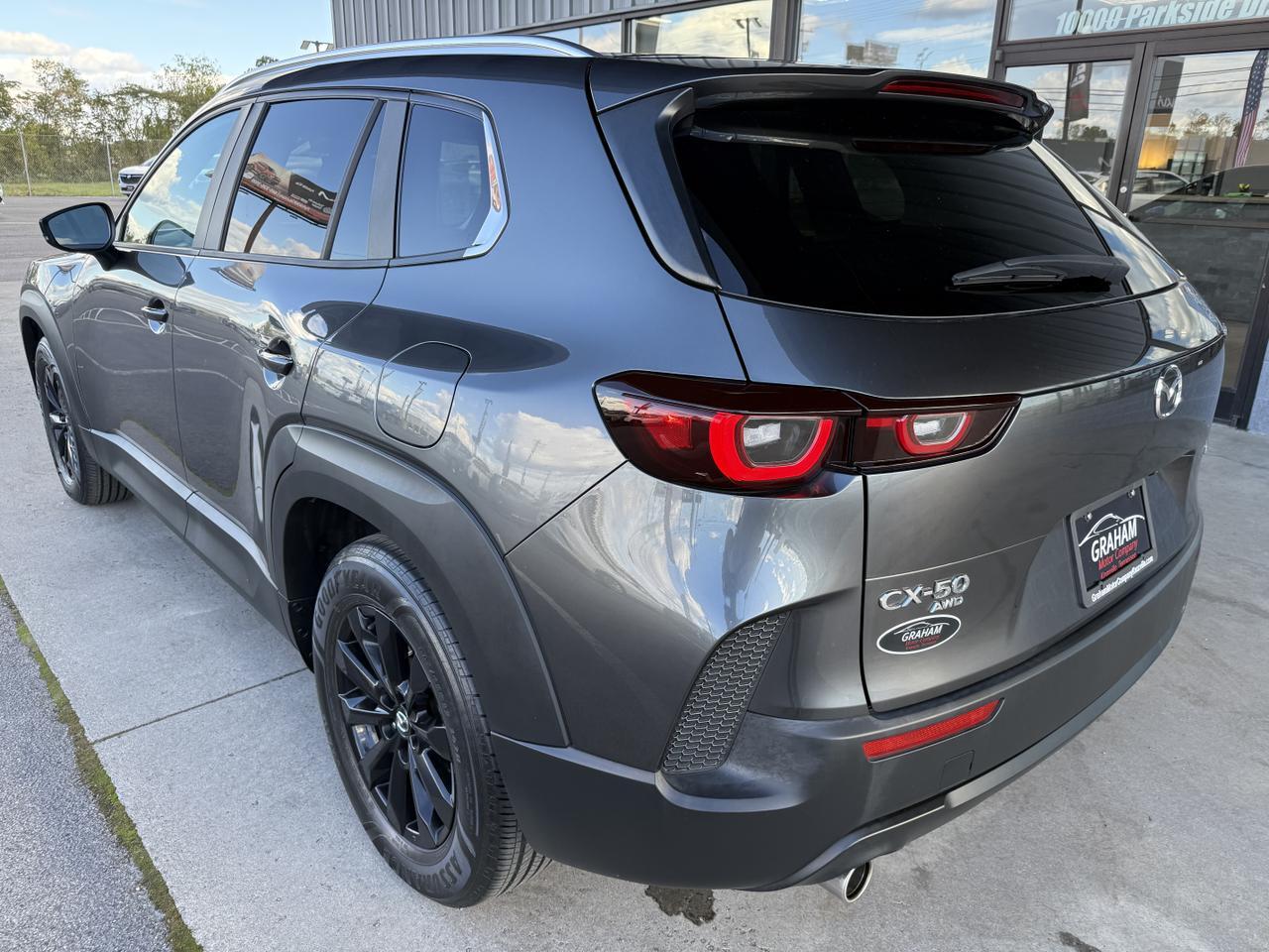 2023 Mazda CX-50 Preferred Plus photo 4