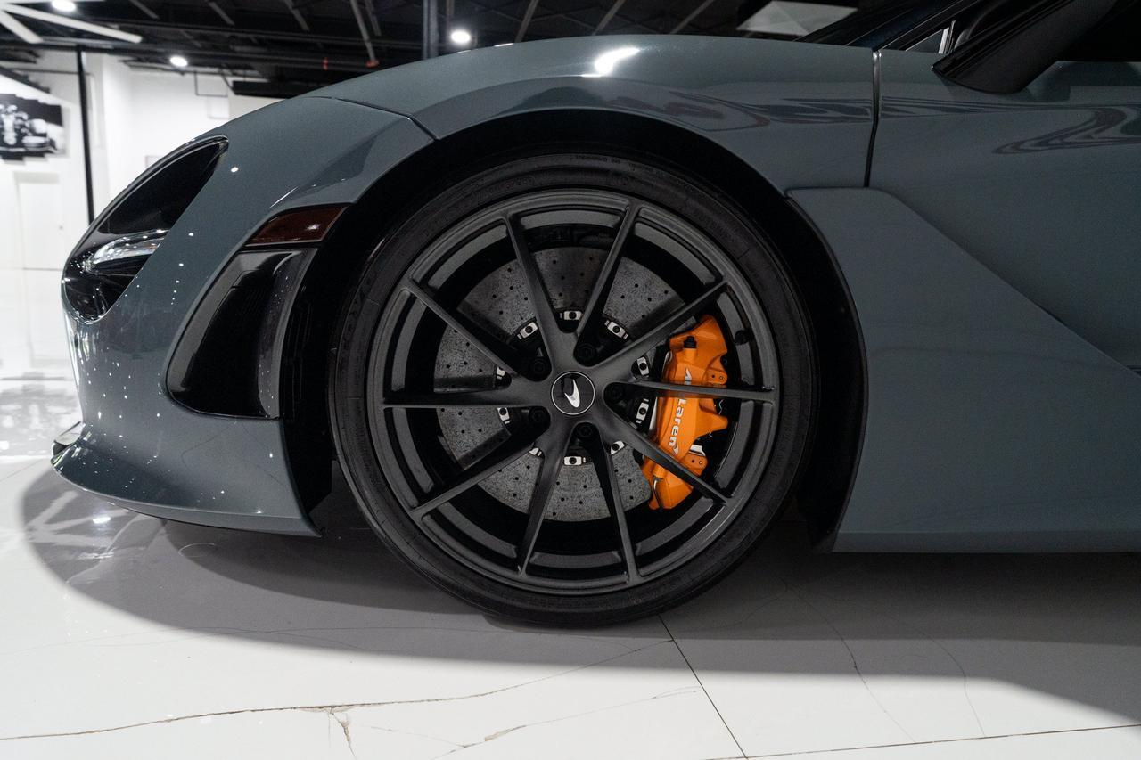 2023 McLaren 720S Luxury Spider MSO Chicane Grey paint,Carbon Black/Scoria Grey interior,Bowers & Wilkins audio & MORE Fort Lauderdale FL