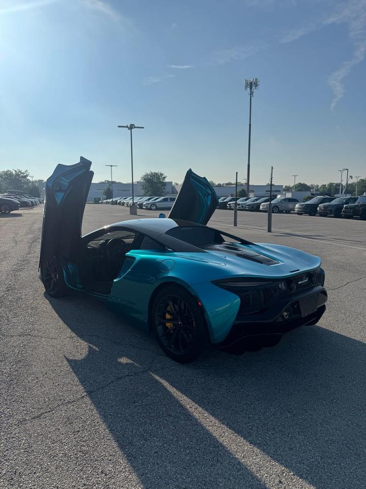 2023 McLaren Artura Base Indianapolis IN