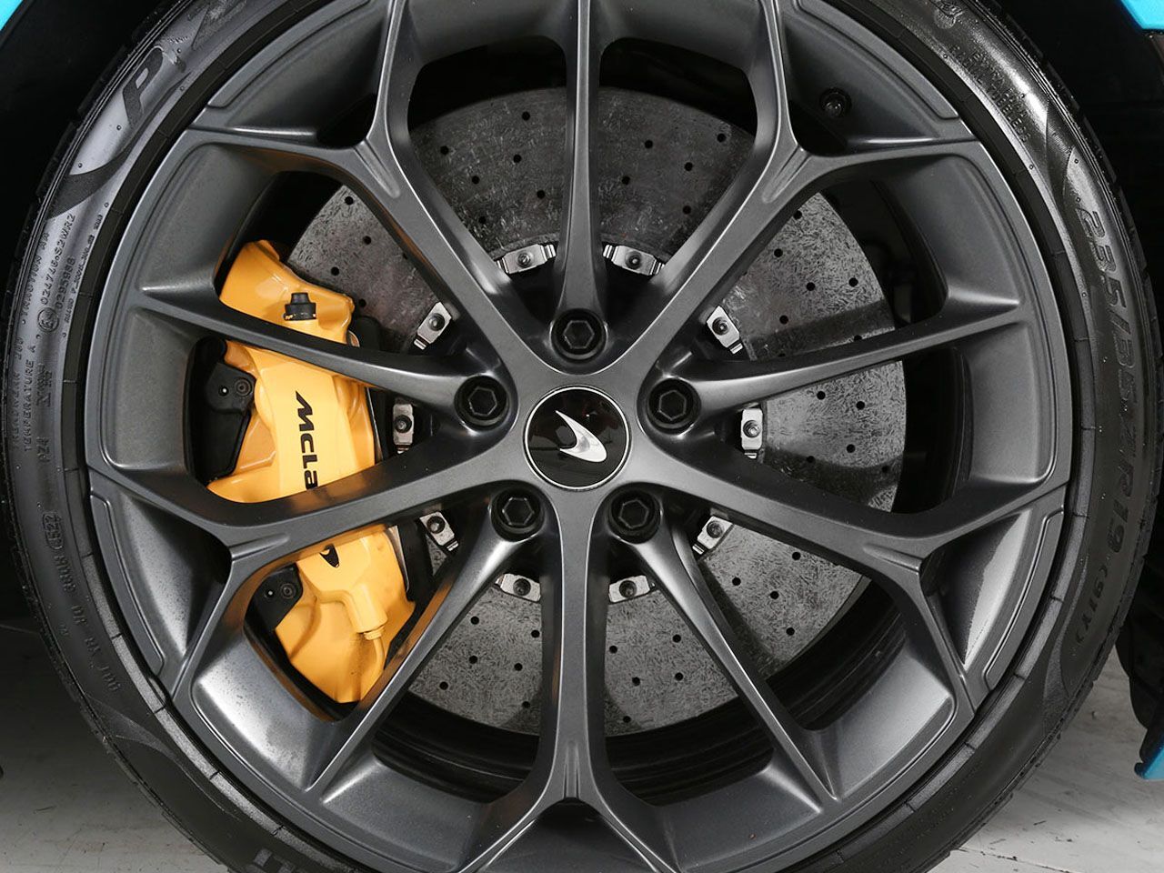2023 McLaren Artura Base Indianapolis IN