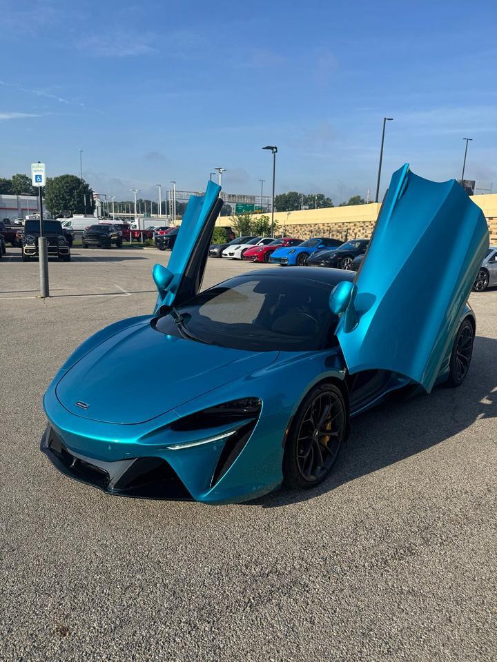 2023 McLaren Artura Base Indianapolis IN