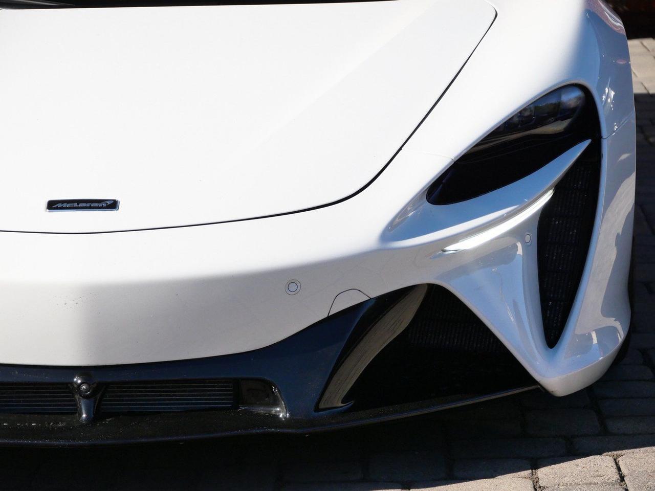 2023 McLaren Artura Performance Performance Lawrence KS