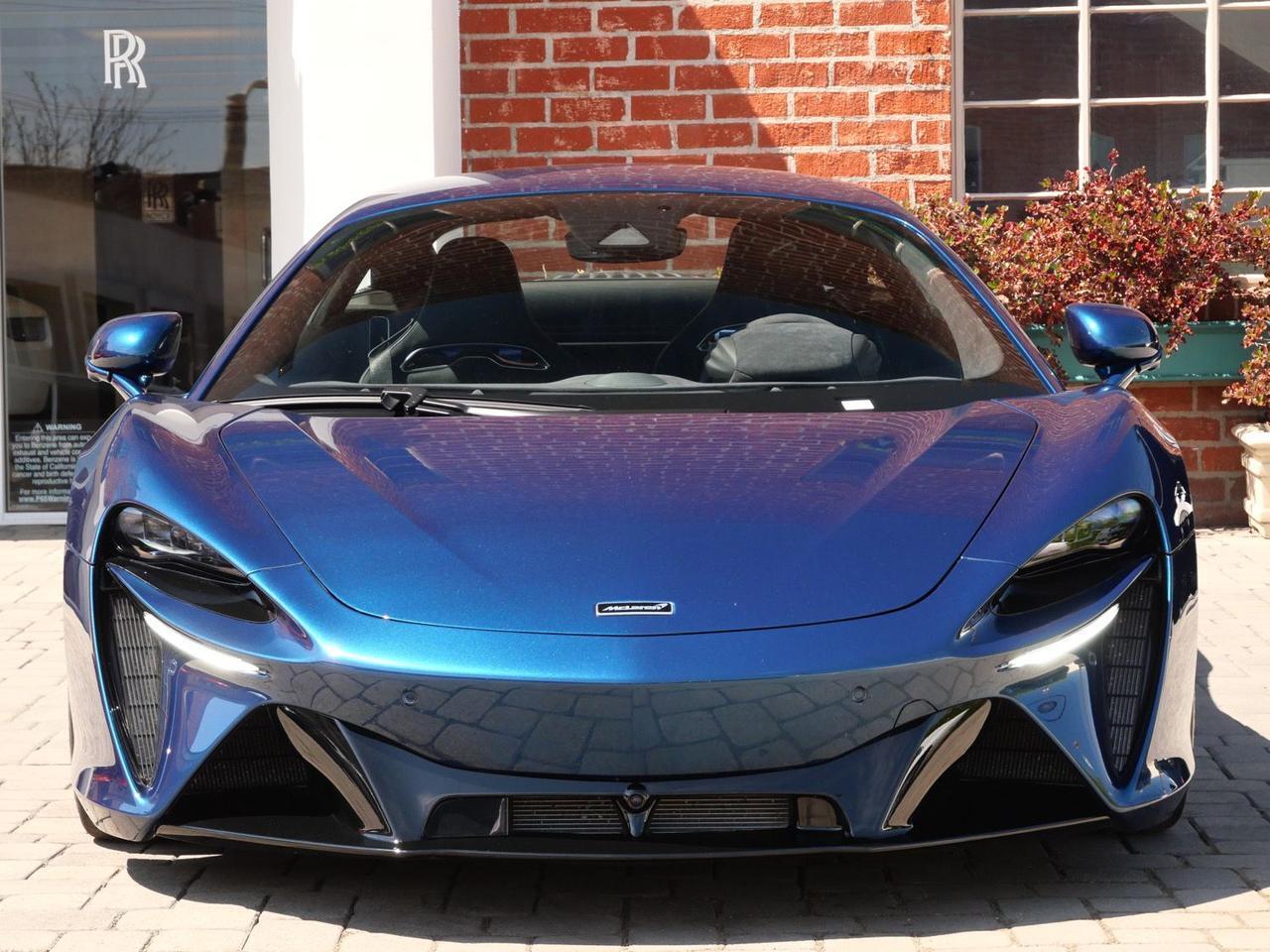 2023 McLaren Artura Performance Performance Lawrence KS
