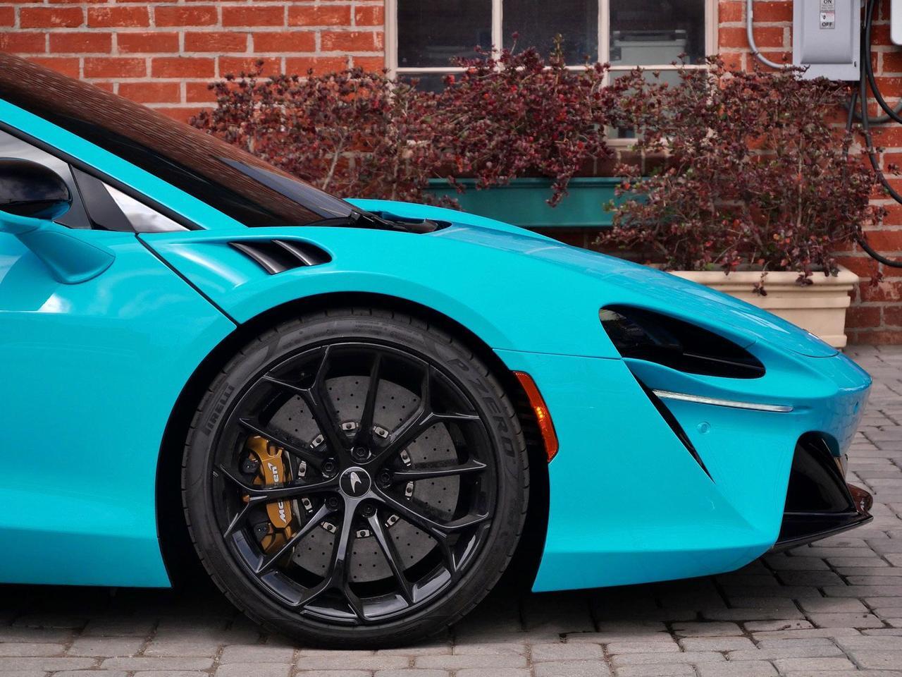 2023 McLaren Artura TechLux TechLux Lawrence KS