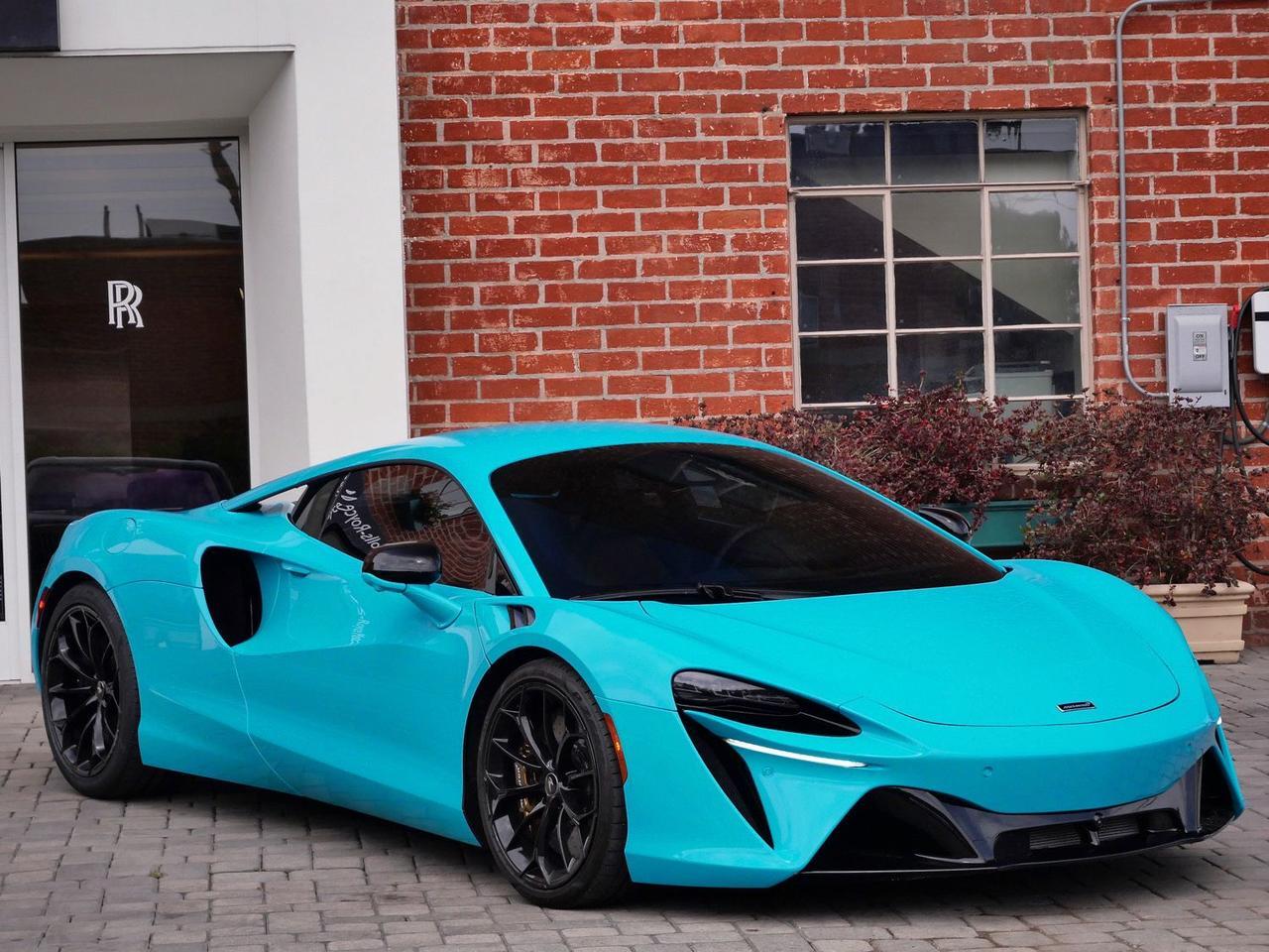 2023 McLaren Artura TechLux TechLux