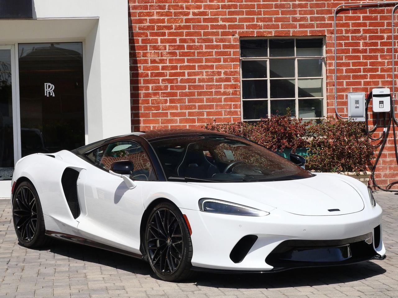 2023 McLaren GT