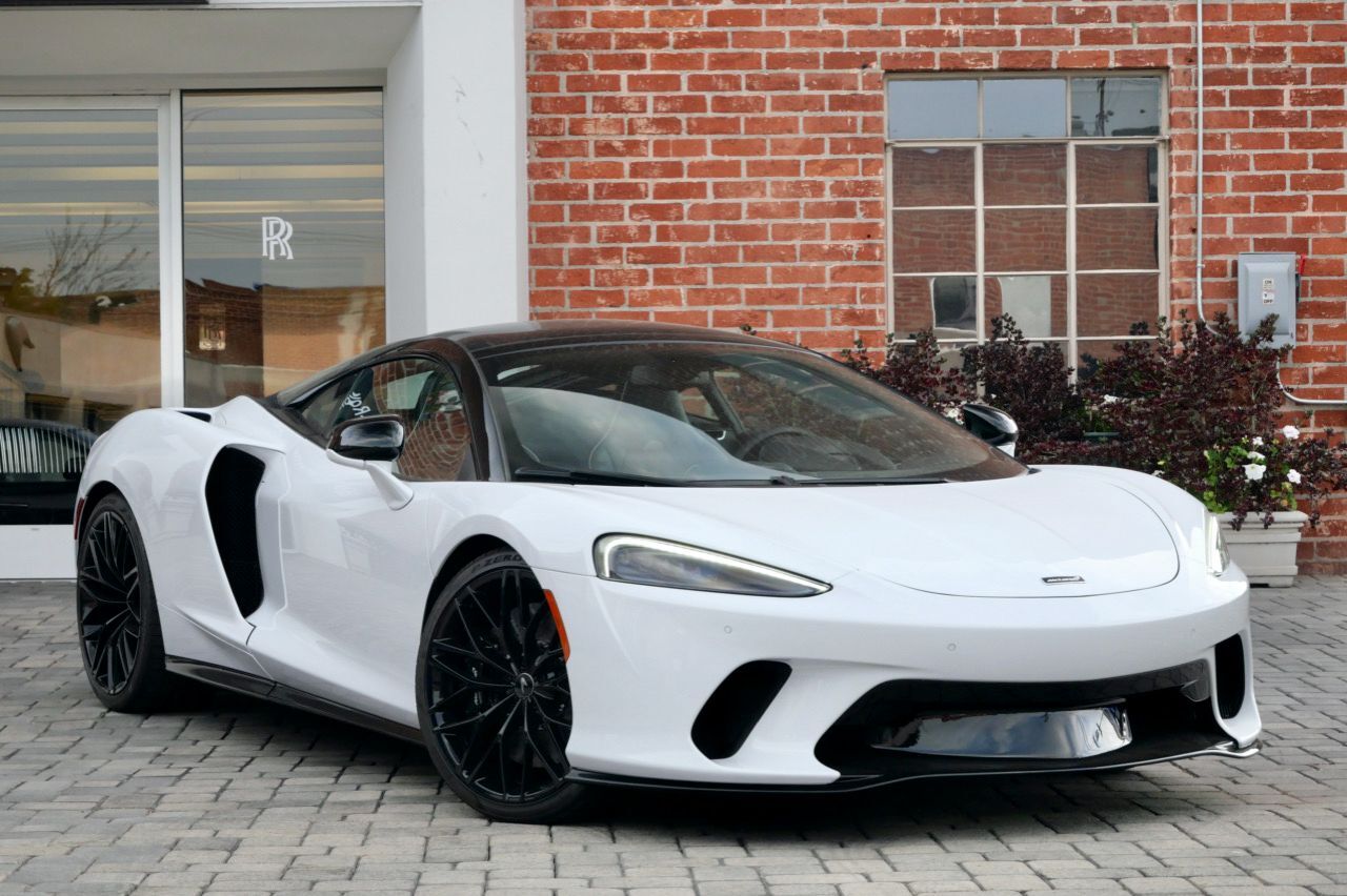 2023 McLaren GT