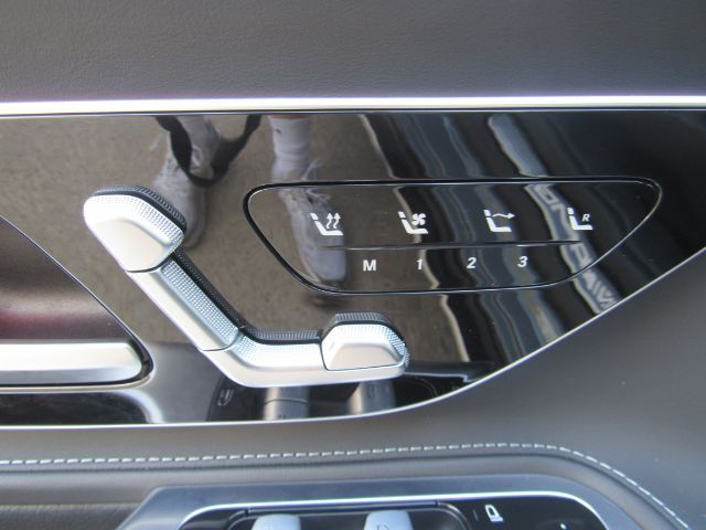 2023 Mercedes-Benz AMG SL 43 4MATIC+ Plano TX