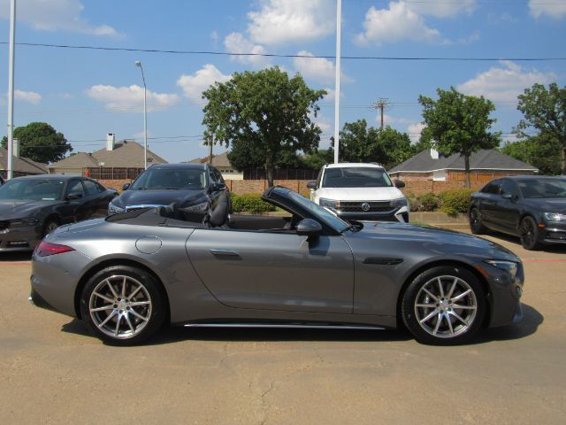 2023 Mercedes-Benz AMG SL 43 4MATIC+ Plano TX