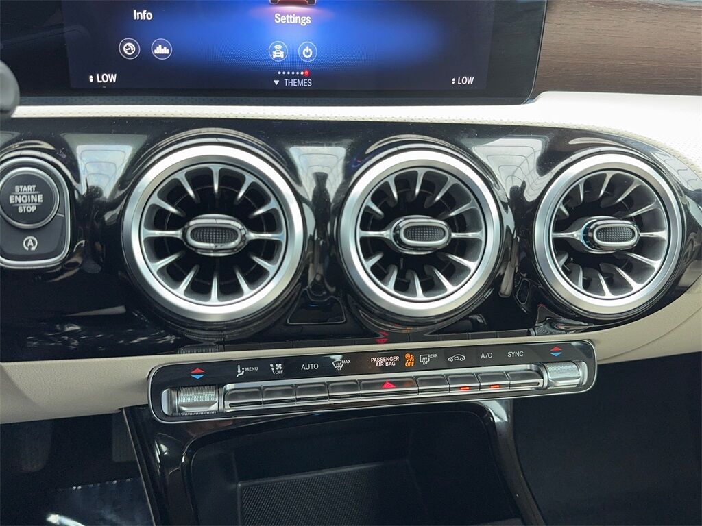 2023 Mercedes-Benz CLA CLA 250 NAV,CAM,PANO,HTD STS,BLIND SPOT,18&quot; WLS Plano TX
