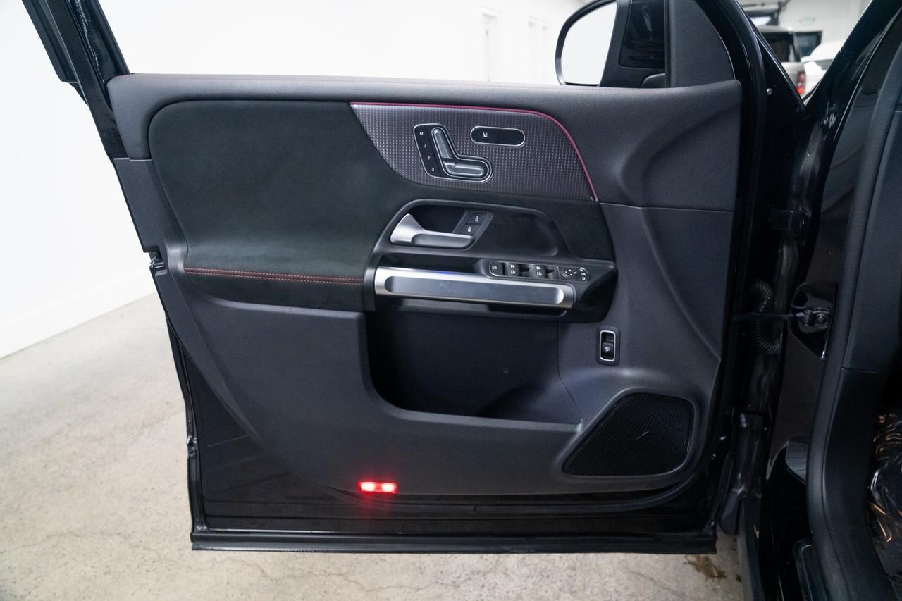 2023 Mercedes-Benz EQB 300 1 Owner Heated Seats AMG Night Package Portland OR