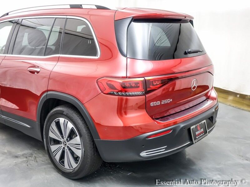 2023 Mercedes-Benz EQB EQB 250+ PRICE INCLUDES $4000 IRS TAX CREDIT!! YOU MUST QUALIFY!! Willowbrook IL