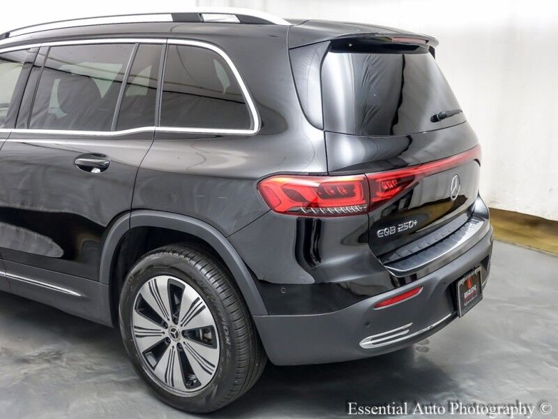 2023 Mercedes-Benz EQB EQB 250+ PRICE INCLUDES $4000 IRS TAX CREDIT!! YOU MUST QUALIFY!! Willowbrook IL