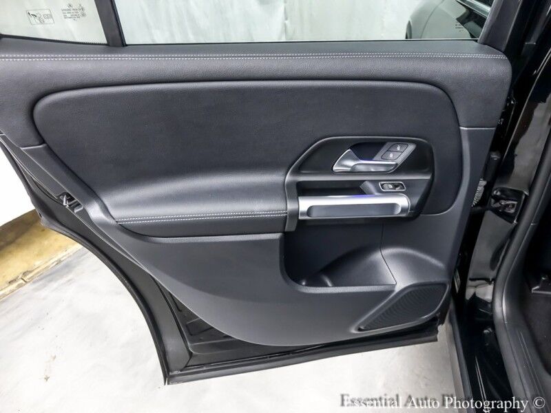 2023 Mercedes-Benz EQB EQB 250+ PRICE INCLUDES $4000 IRS TAX CREDIT!! YOU MUST QUALIFY!! Willowbrook IL