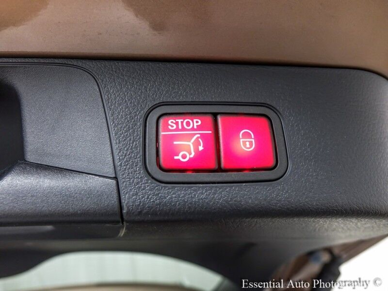 2023 Mercedes-Benz EQB EQB 250+ PRICE INCLUDES THE $4000 FED EV TAX CREDIT Willowbrook IL