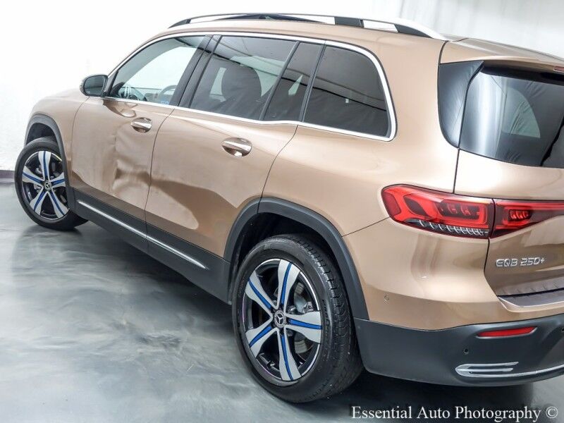 2023 Mercedes-Benz EQB EQB 250+ PRICE INCLUDES THE $4000 FED EV TAX CREDIT Willowbrook IL