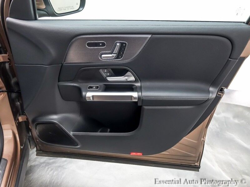 2023 Mercedes-Benz EQB EQB 250+ PRICE INCLUDES THE $4000 FED EV TAX CREDIT Willowbrook IL