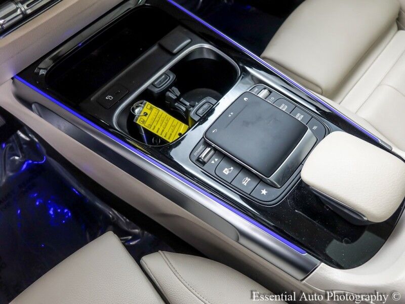 2023 Mercedes-Benz EQB EQB 300 PRICE INCLUDES $4000 IRS TAX CREDIT!! YOU MUST QUALIFY!! Willowbrook IL