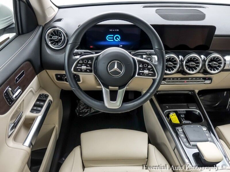2023 Mercedes-Benz EQB EQB 300 PRICE INCLUDES $4000 IRS TAX CREDIT!! YOU MUST QUALIFY!! Willowbrook IL