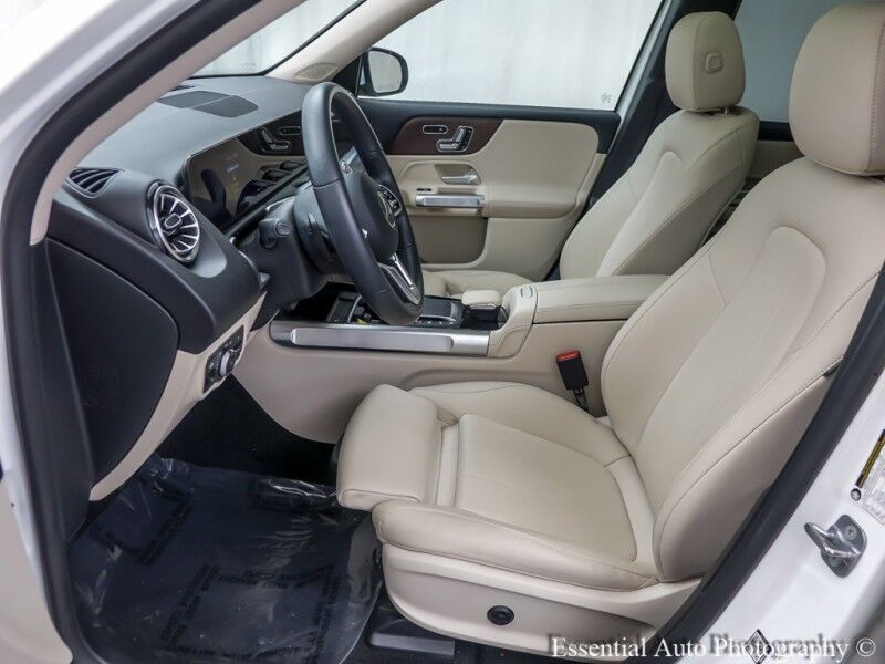 2023 Mercedes-Benz EQB EQB 300 PRICE INCLUDES $4000 IRS TAX CREDIT!! YOU MUST QUALIFY!! Willowbrook IL