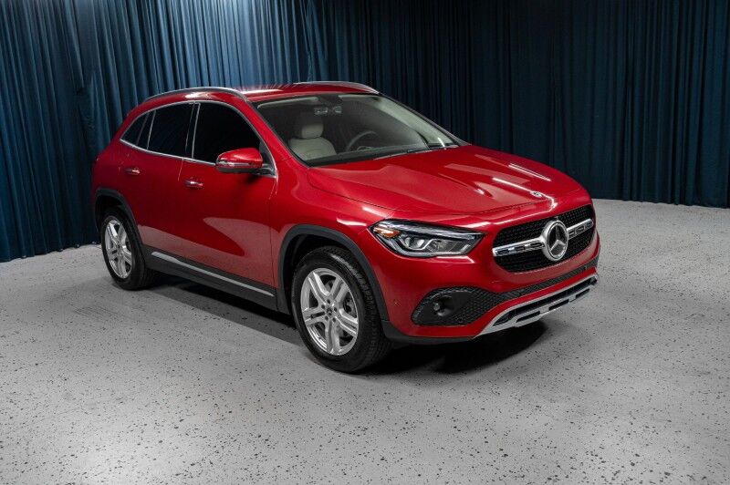2023 Mercedes Benz GLA 250 4MATIC photo 3