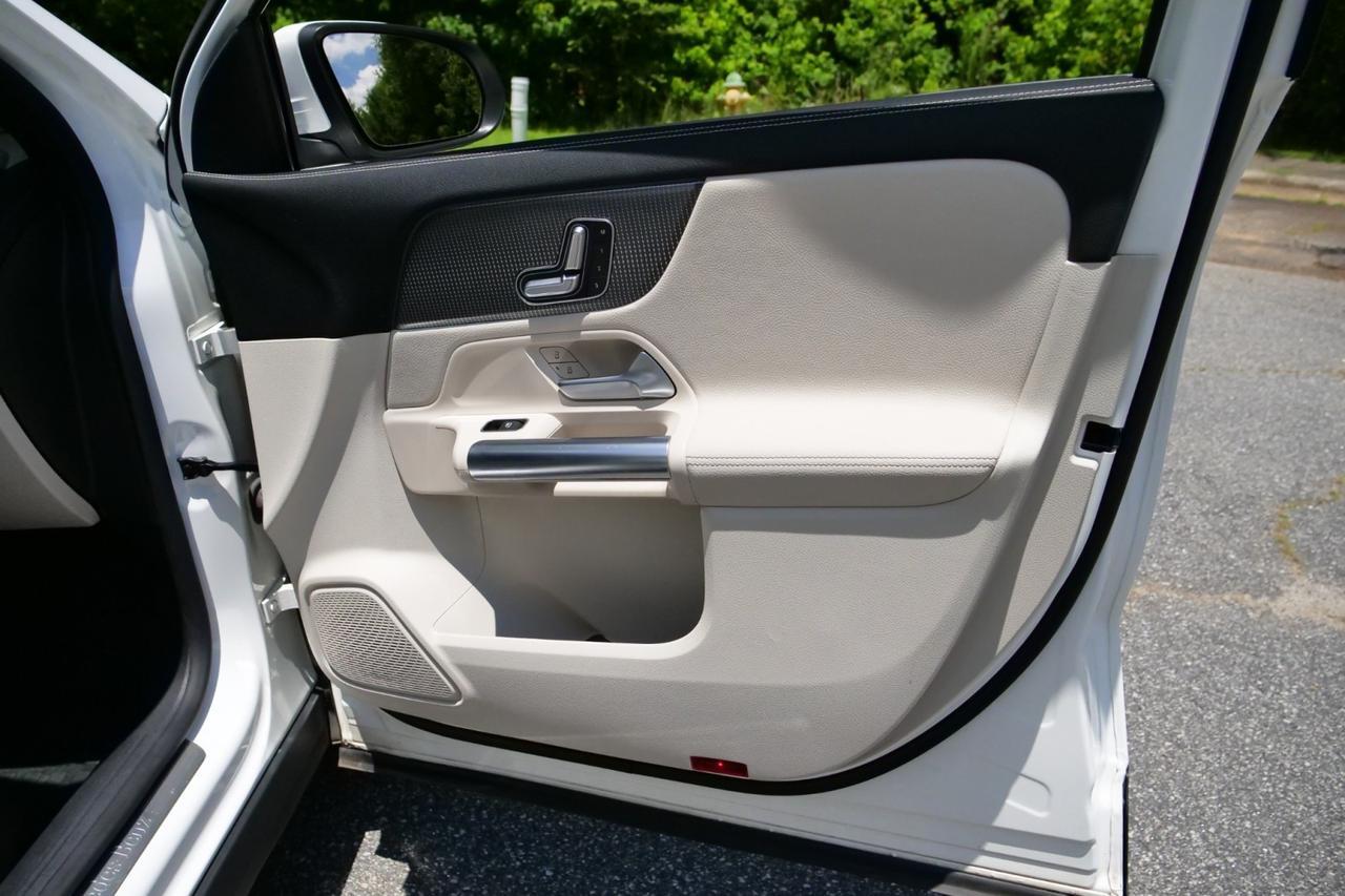 2023 Mercedes-Benz GLA 250 / Power Liftgate / Roof Crossbars! Lincolnton NC