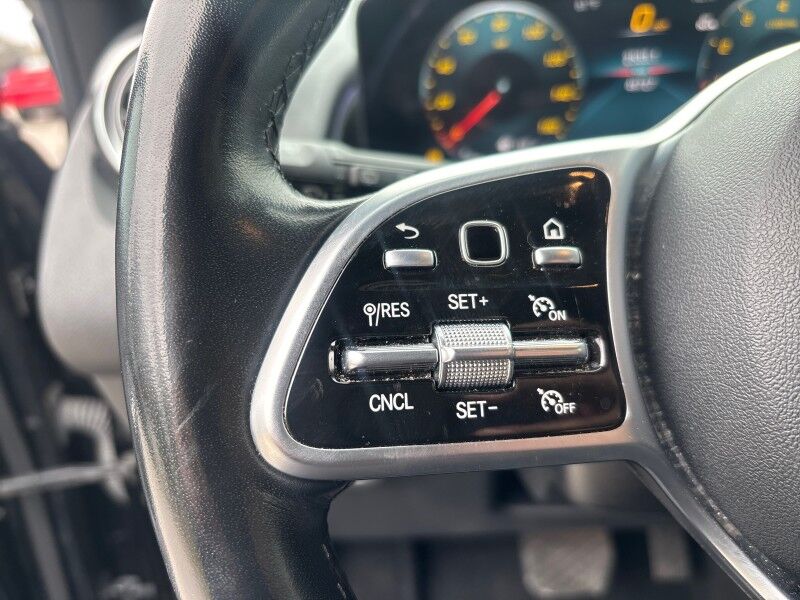 2023 Mercedes-Benz GLB GLB 250 4MATIC w/PREMIUM PKG. PANO SUNROOF * Seffner FL