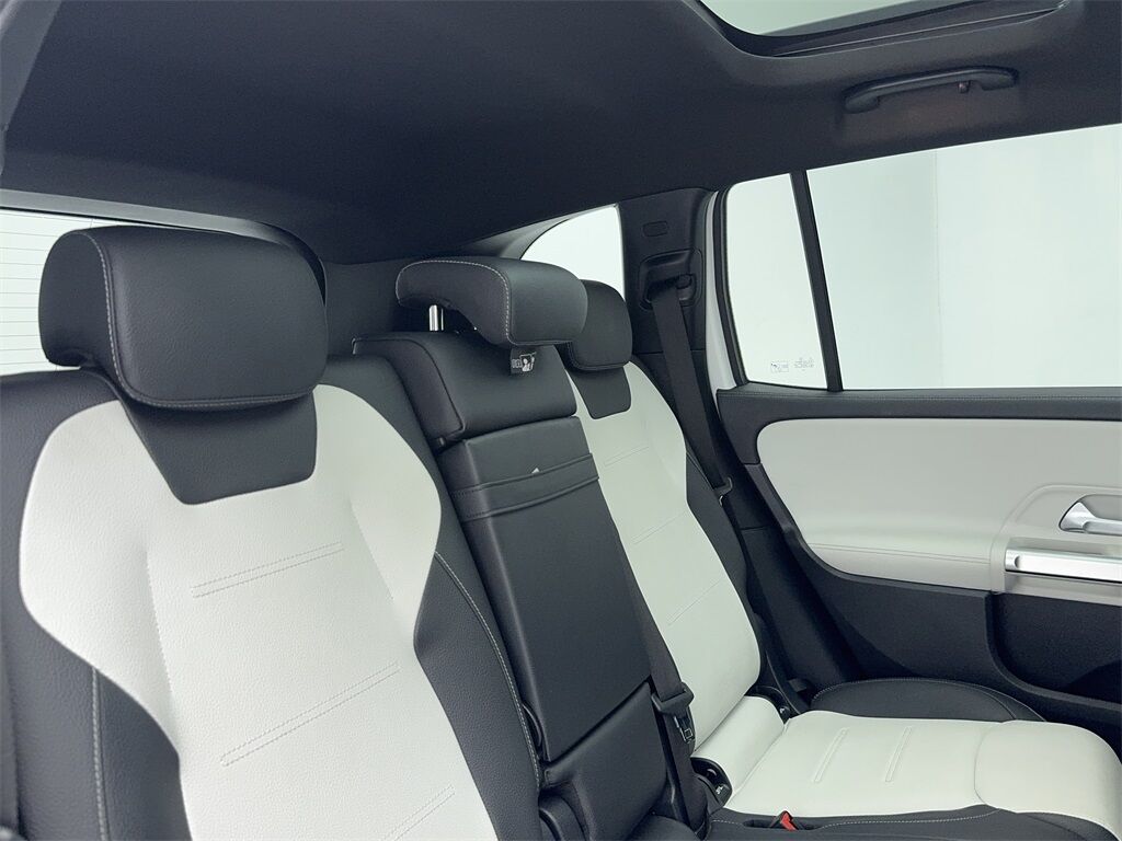 2023 Mercedes-Benz GLB GLB 250 AMG NIGHT PKG,NAV,CAM,PANO,BLIND SPOT Plano TX
