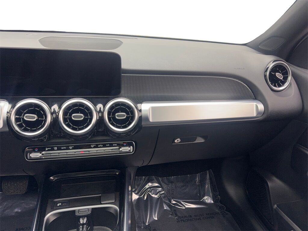 2023 Mercedes-Benz GLB GLB 250 NAV,CAM,PANO,HTD STS,BLIND SPOT,18&quot; WLS Irving TX