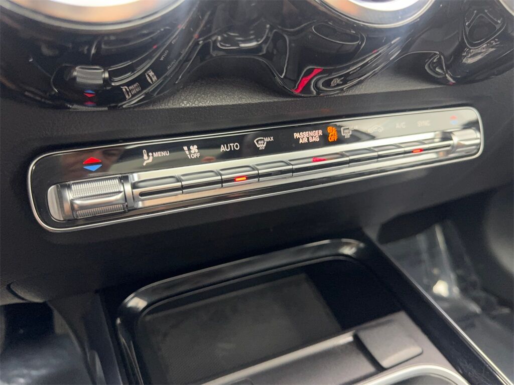 2023 Mercedes-Benz GLB GLB 250 NAV,CAM,PANO,HTD STS,BLIND SPOT,18&quot; WLS Irving TX