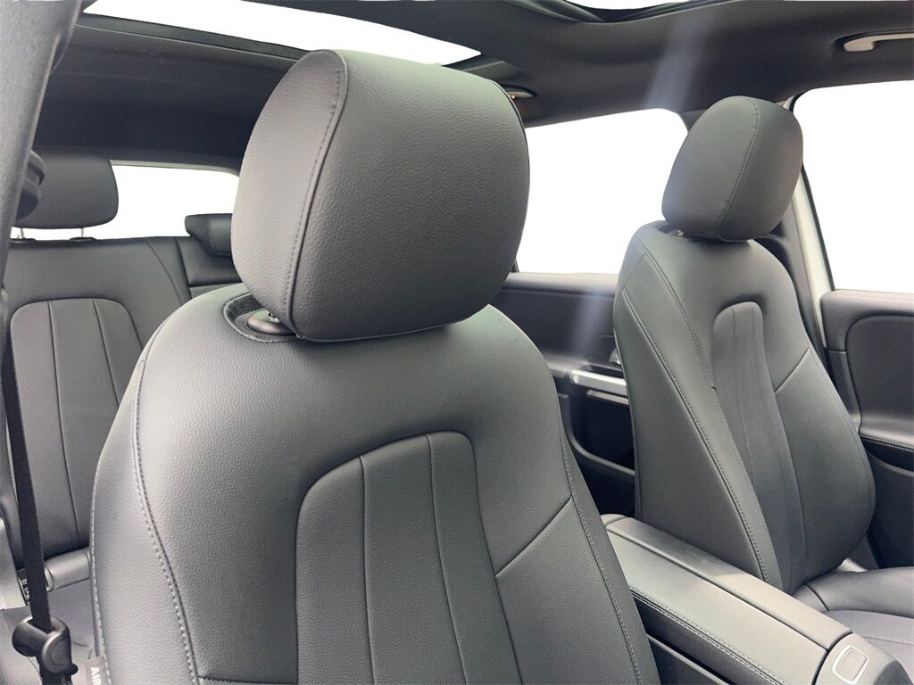 2023 Mercedes-Benz GLB GLB 250 NAV,CAM,PANO,HTD STS,BLIND SPOT,18&quot; WLS Irving TX