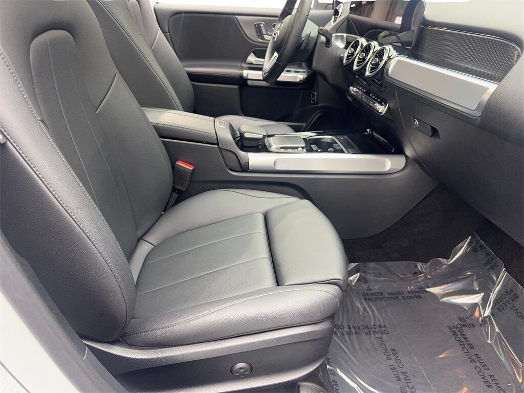 2023 Mercedes-Benz GLB GLB 250 NAV,CAM,PANO,HTD STS,BLIND SPOT,18&quot; WLS Irving TX
