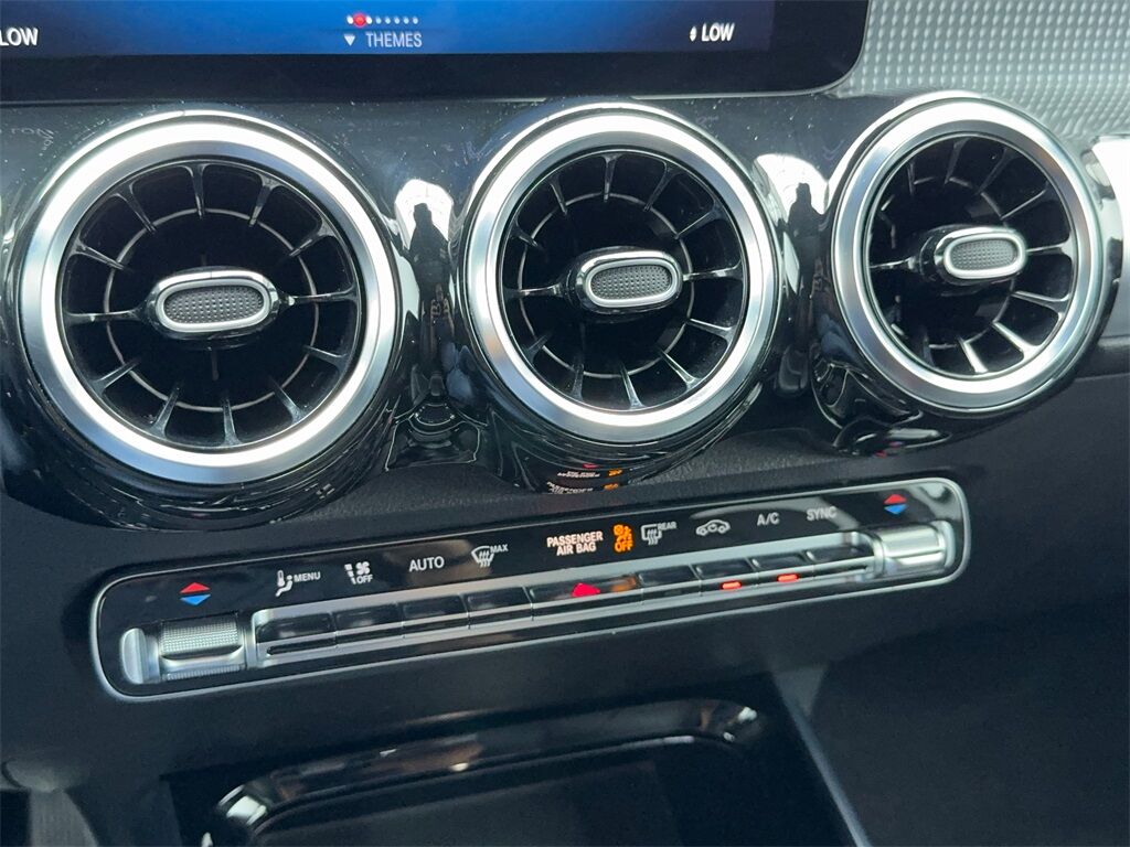 2023 Mercedes-Benz GLB GLB 250 NAV,CAM,PANO,HTD STS,BLIND SPOT,3RD ROW Plano TX