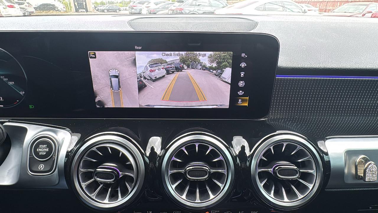 2023 Mercedes-Benz GLB GLB 250  Selma TX