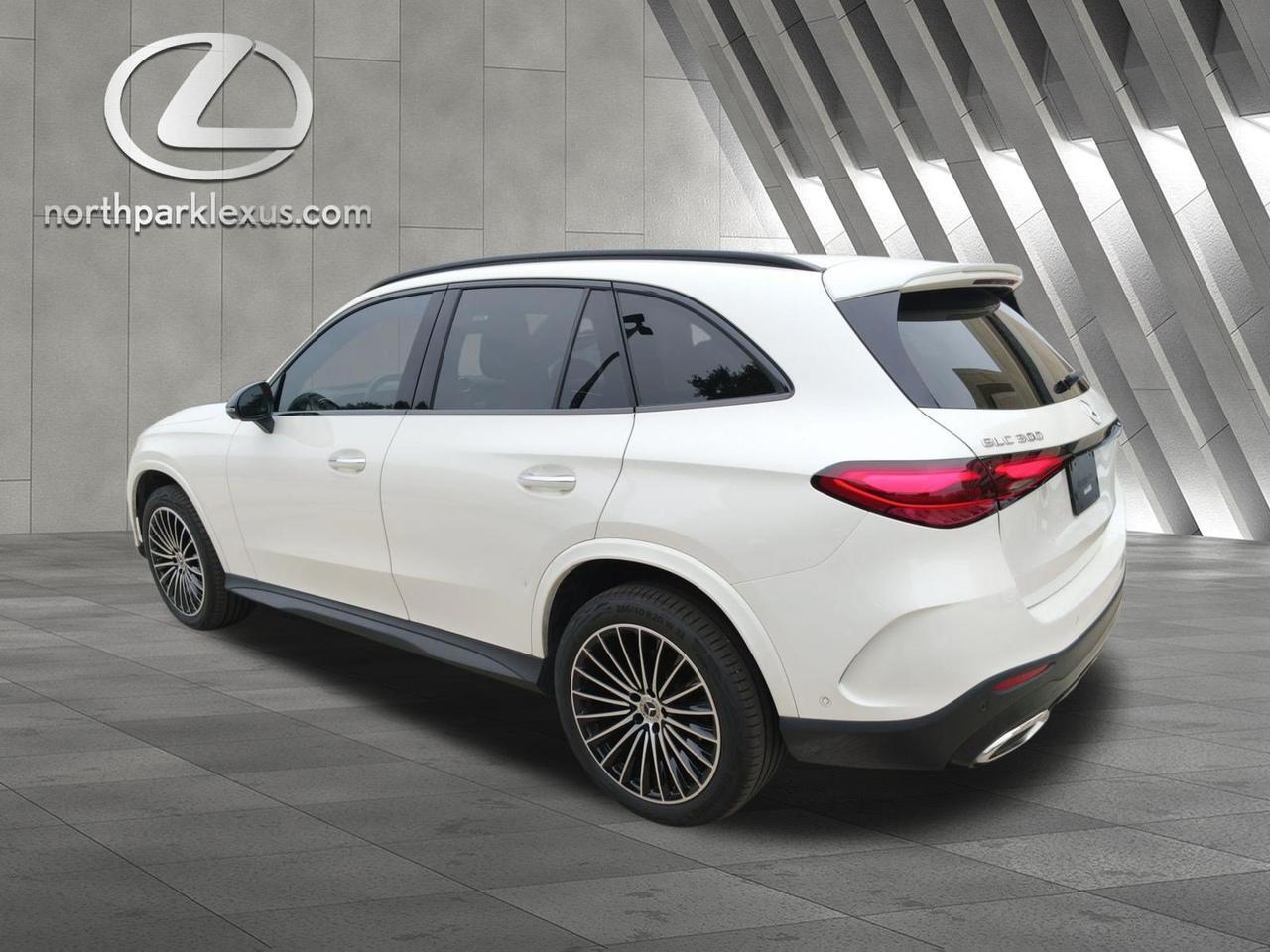 2023 Mercedes-Benz GLC G 300