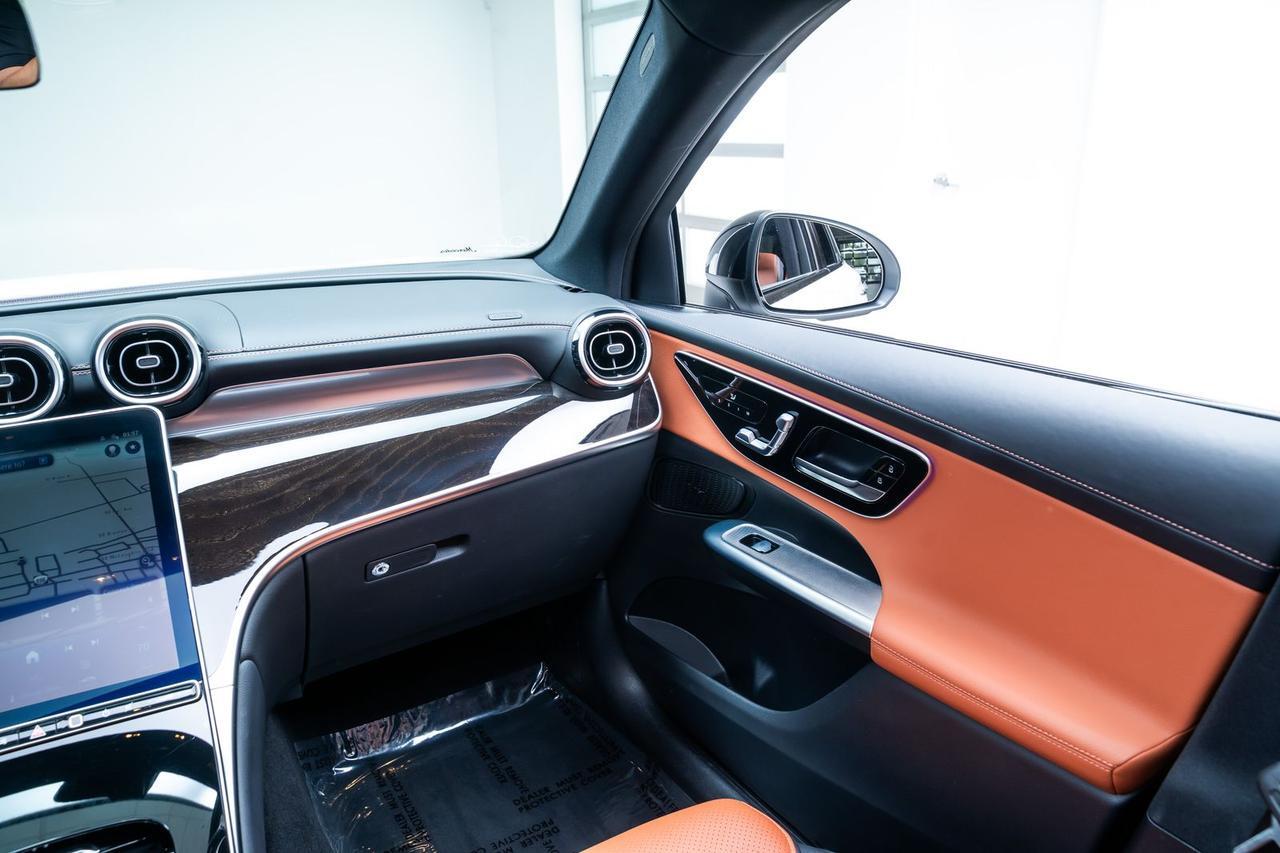 2023 Mercedes-Benz GLC GLC 300 Heated Seats Panorama Sunroof Portland OR