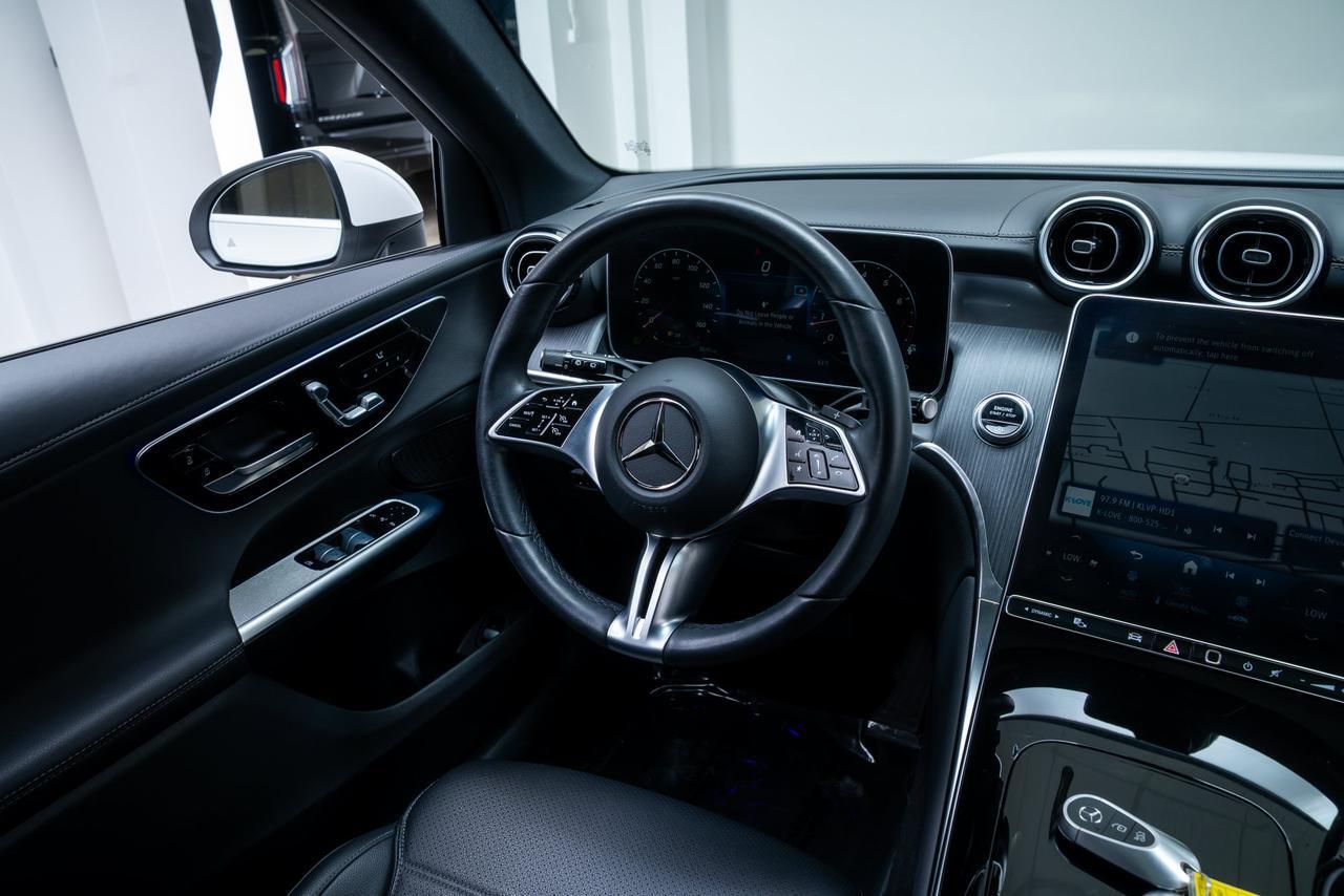 2023 Mercedes-Benz GLC GLC 300 Panoramic Roof / Active Park Assist Portland OR