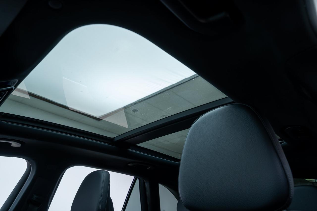 2023 Mercedes-Benz GLC GLC 300 Panoramic Roof / Active Park Assist Portland OR