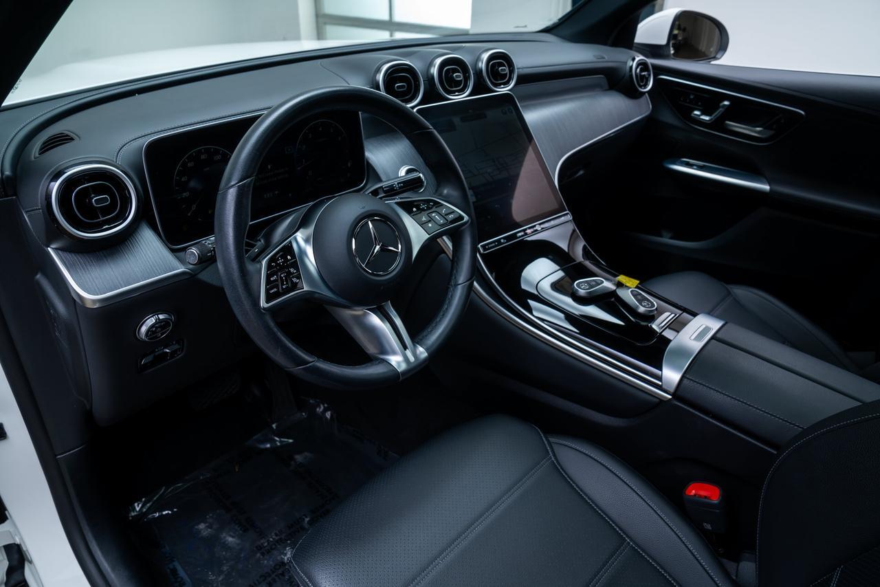 2023 Mercedes-Benz GLC GLC 300 Panoramic Roof / Active Park Assist Portland OR