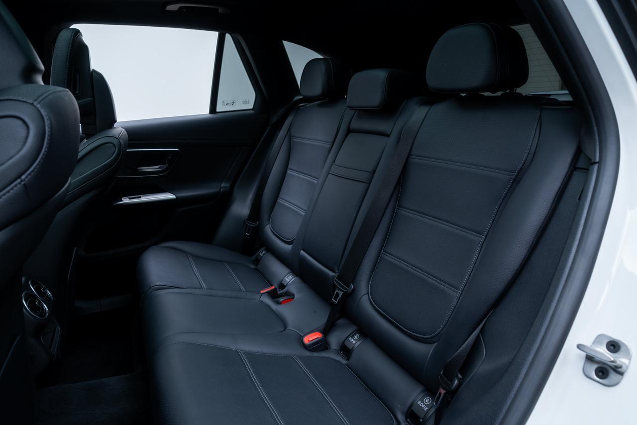 2023 Mercedes-Benz GLC GLC 300 Panoramic Roof / Active Park Assist Portland OR