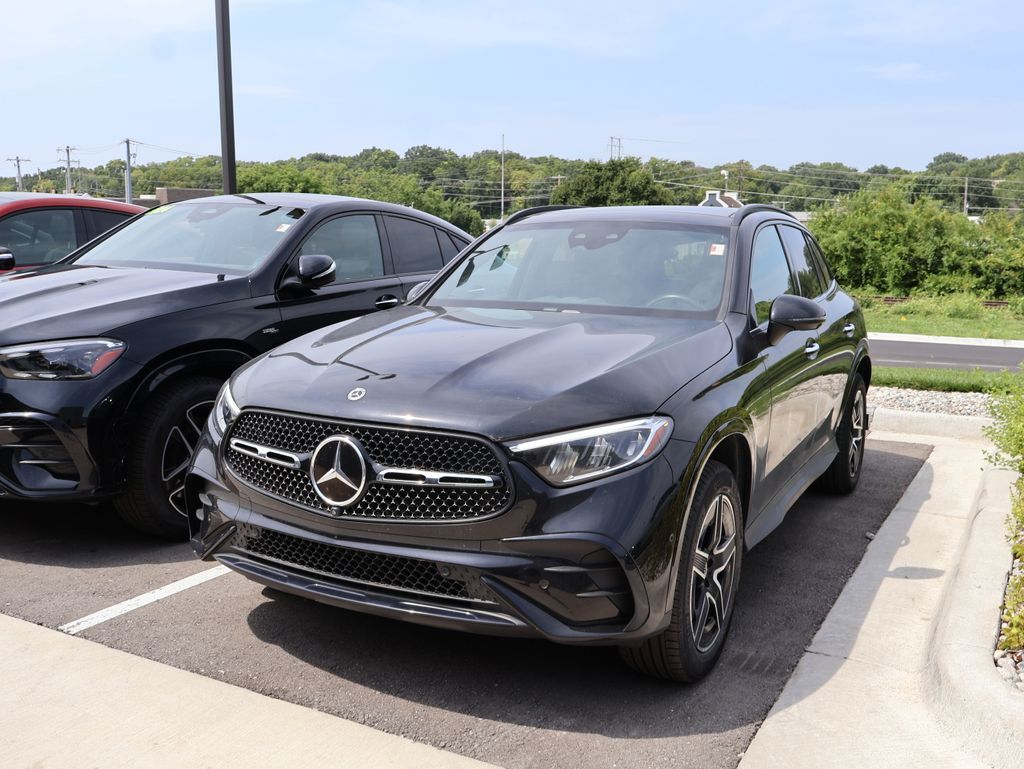 2023 Mercedes-Benz GLC