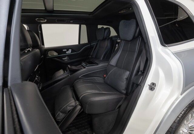 2023 Mercedes-Benz GLS 600 Maybach *FACTORY TWO-TONE* *4-SEAT CONFIGURATION* *REFRIGERATOR* *23s* San Diego CA