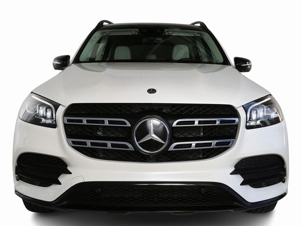 2023 Mercedes Benz GLS 580 4MATIC photo 2