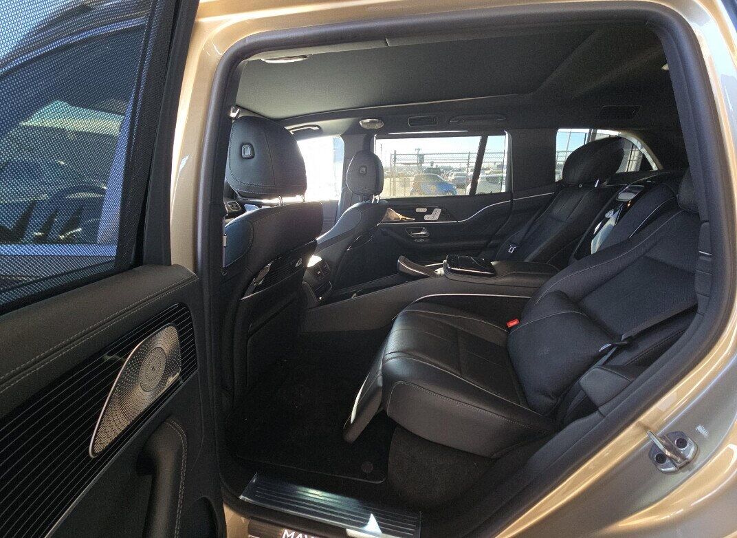 2023 Mercedes-Benz GLS Maybach GLS 600 4MATIC Rear Folding Tables Massage Seats Portland OR